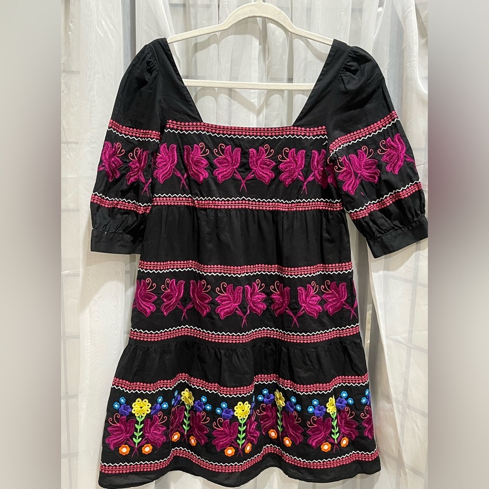Moda International Black PEASANT Dress with Pink Floral Embroidery WOMEN SIZE 2
